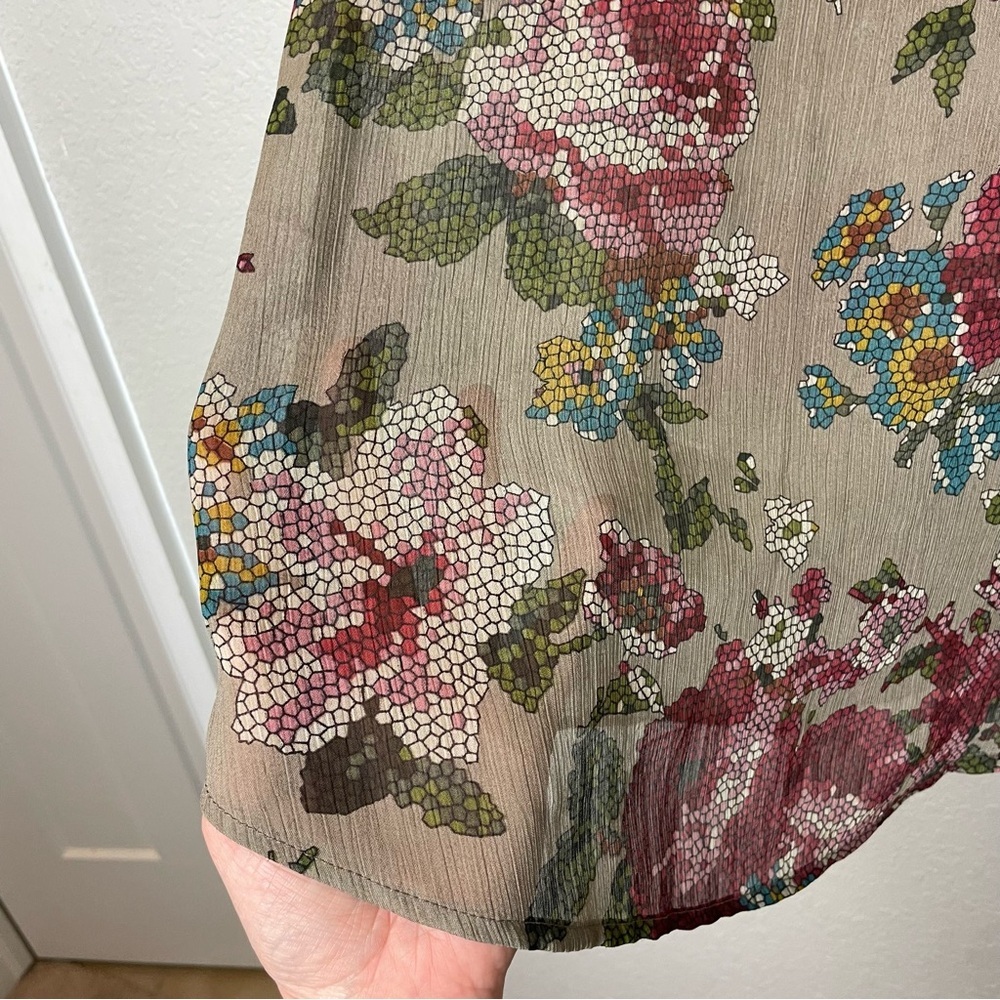 h.i.p. Multicolor Floral Ruffle Blouse Size M - Picture 4 of 7